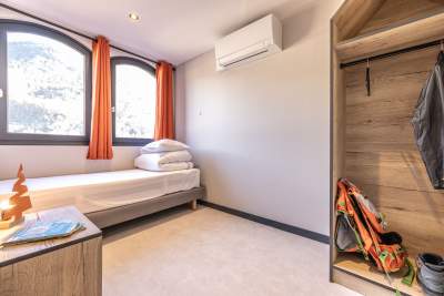 Hôtel Albertville Centre-Ville · Base Camp Lodge