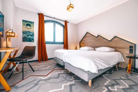 Hotel Albertville Town Centre · Base Camp Lodge